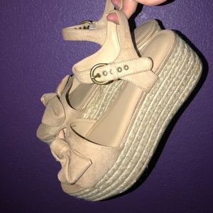 tan thick heeled wedges